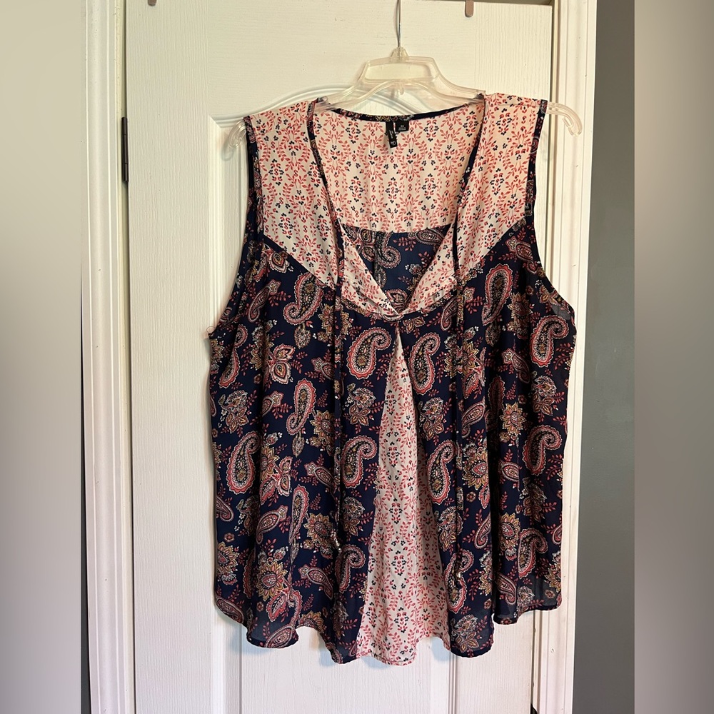New Directions Curvy Navy and Pink Paisley Blouse Women’s Sz 3X Casual